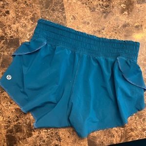 Lululemon find your pace shorts